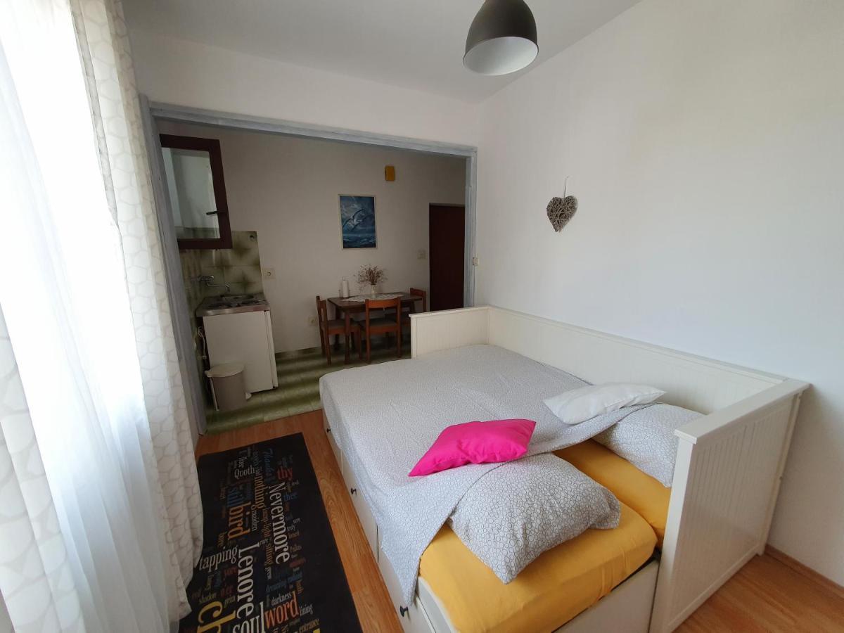 Aenona Sunny Apartment Vrsi Exteriör bild
